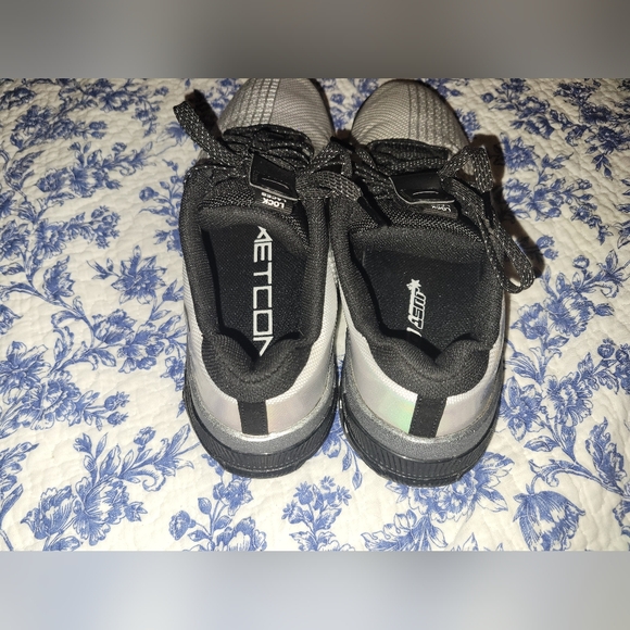 Beautiful women's Metcon Hyperlifts - Picture 2 of 7